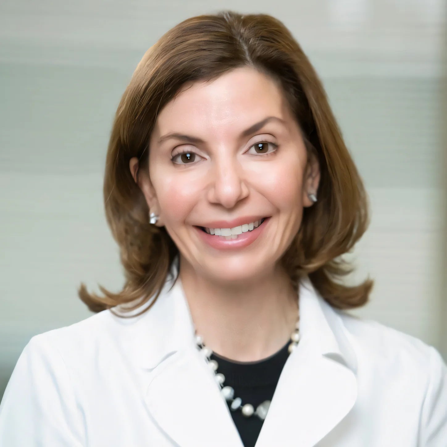 Dr. Emily Carter, (Board-Certified Trichologist), NY